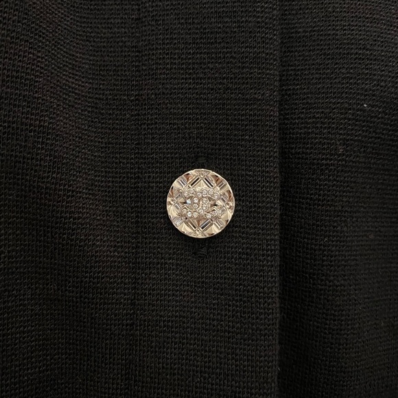 Chanel Crop Top - Picture 3 of 3